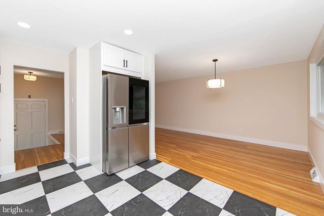825 LEXINGTON AVE, Turnersville, NJ 08012