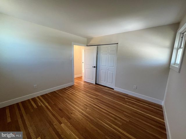 825 LEXINGTON AVE, Turnersville, NJ 08012