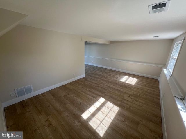 825 LEXINGTON AVE, Turnersville, NJ 08012
