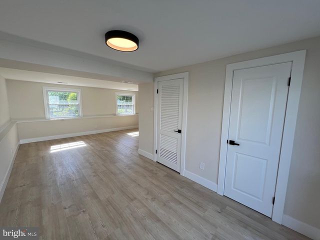 825 LEXINGTON AVE, Turnersville, NJ 08012