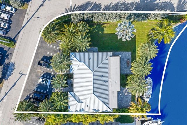 830 SE 22nd Avenue, Pompano Beach, FL 33062