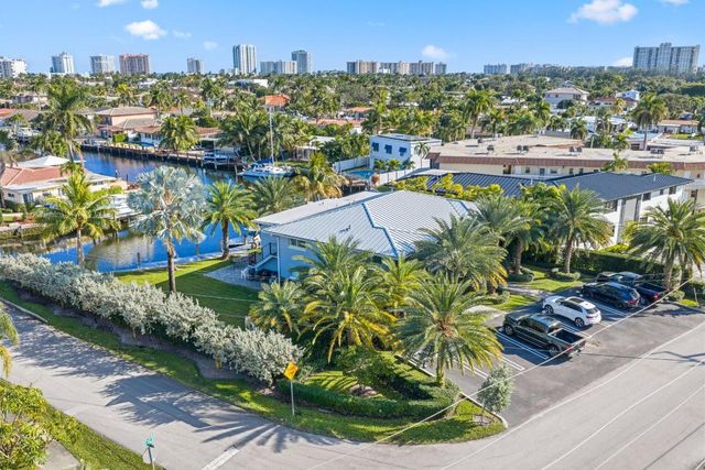 830 SE 22nd Avenue, Pompano Beach, FL 33062