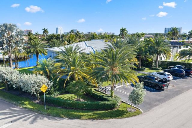 830 SE 22nd Avenue, Pompano Beach, FL 33062