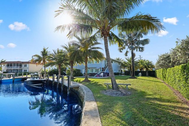 830 SE 22nd Avenue, Pompano Beach, FL 33062