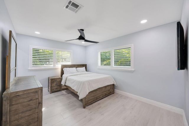 830 SE 22nd Avenue, Pompano Beach, FL 33062