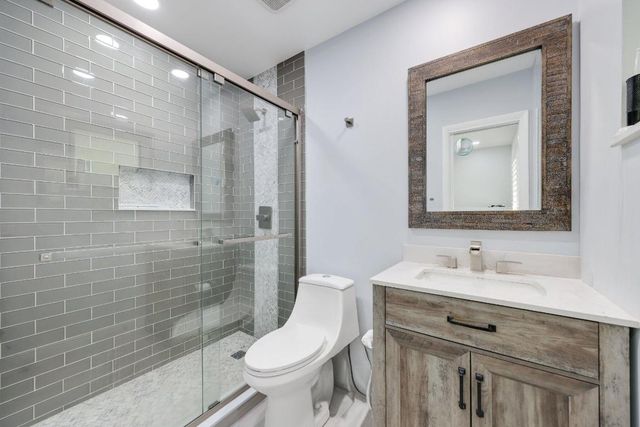 830 SE 22nd Avenue, Pompano Beach, FL 33062