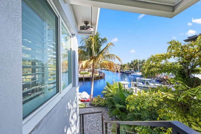 830 SE 22nd Avenue, Pompano Beach, FL 33062