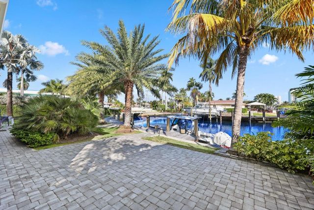 830 SE 22nd Avenue, Pompano Beach, FL 33062