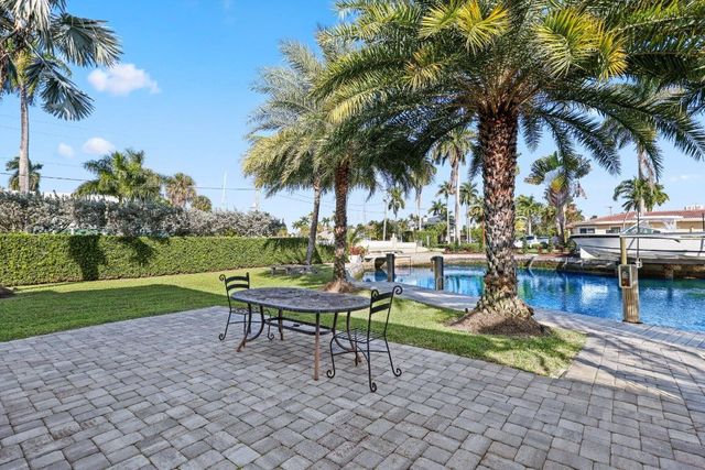 830 SE 22nd Avenue, Pompano Beach, FL 33062