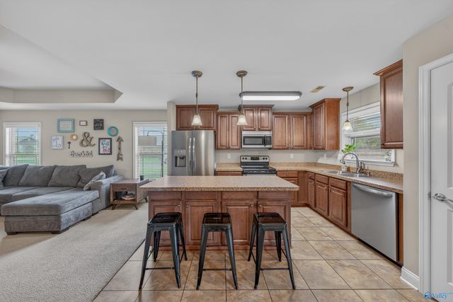 221 Waxmyrtle Drive, Harvest, AL 35749