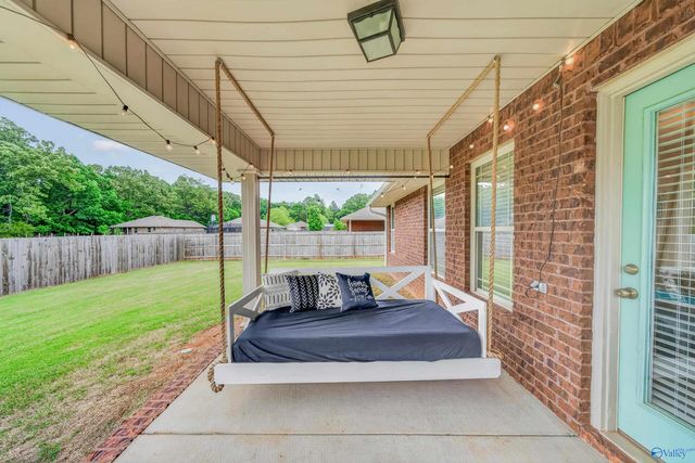 221 Waxmyrtle Drive, Harvest, AL 35749