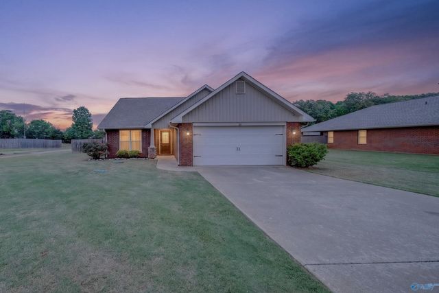 221 Waxmyrtle Drive, Harvest, AL 35749