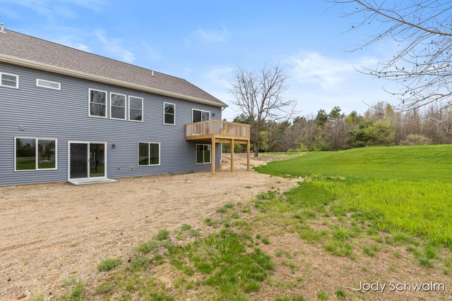 754 Noble Drive, Belding City, MI 48809