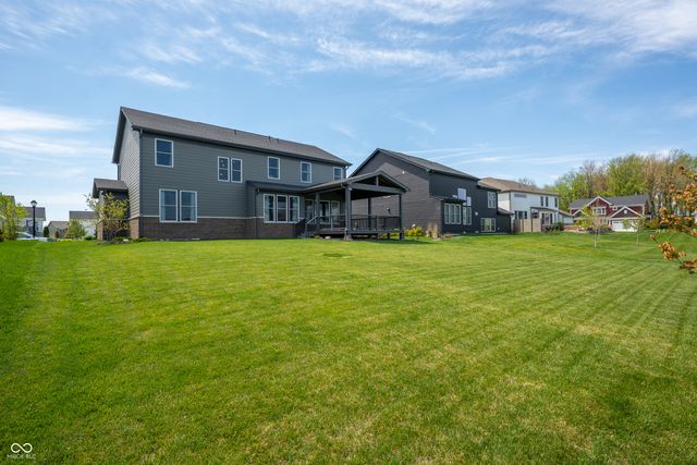 132 Oakhurst Way, Westfield, IN 46074