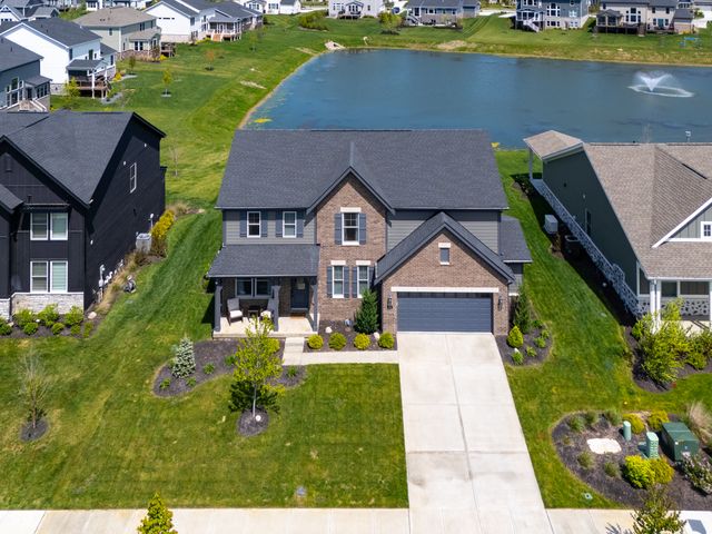 132 Oakhurst Way, Westfield, IN 46074