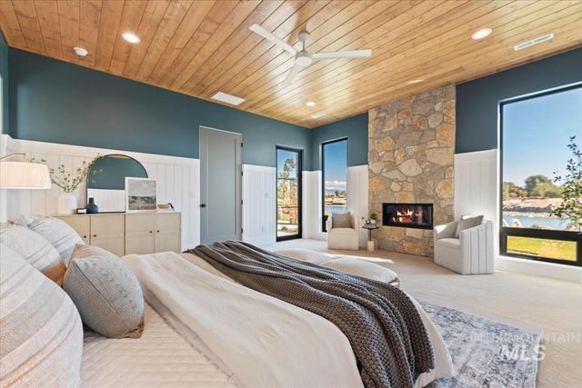 3718 N Harvest Moon Way, Eagle, ID 83616