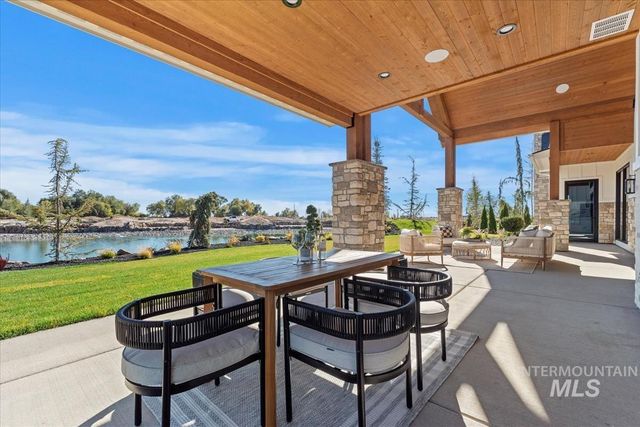 3718 N Harvest Moon Way, Eagle, ID 83616