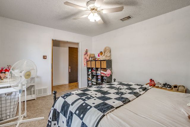 2102 SE 10th Street, Mineral Wells, TX 76067