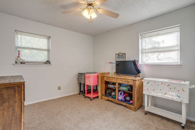 2102 SE 10th Street, Mineral Wells, TX 76067
