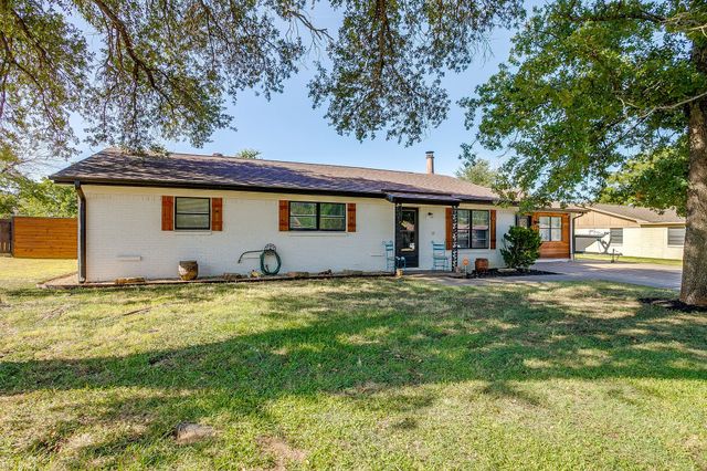 2102 SE 10th Street, Mineral Wells, TX 76067