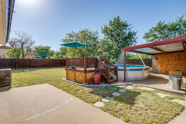 2102 SE 10th Street, Mineral Wells, TX 76067