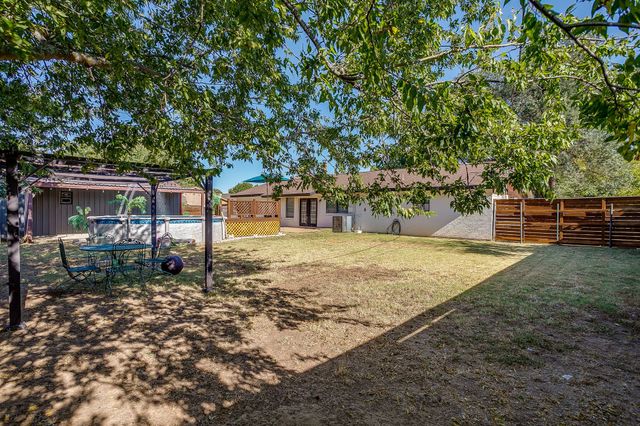 2102 SE 10th Street, Mineral Wells, TX 76067