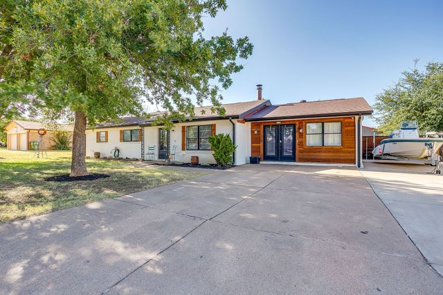 2102 SE 10th Street, Mineral Wells, TX 76067