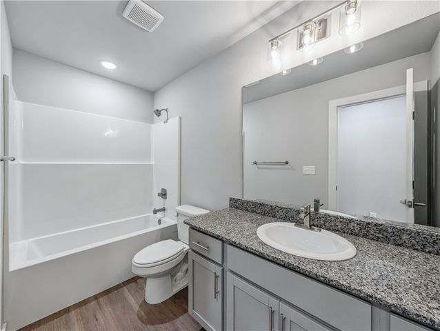 311 NW 65th Avenue, Bentonville, AR 72713