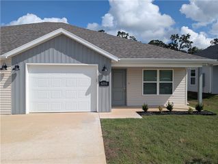 311 NW 65th Avenue, Bentonville, AR 72713