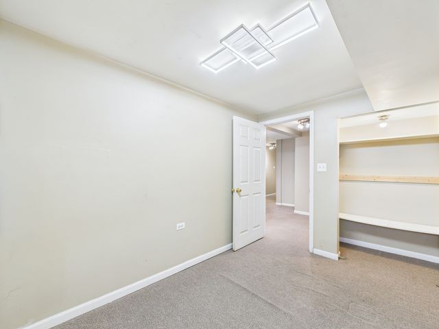 2933 W Wilcox Street, Chicago, IL 60612