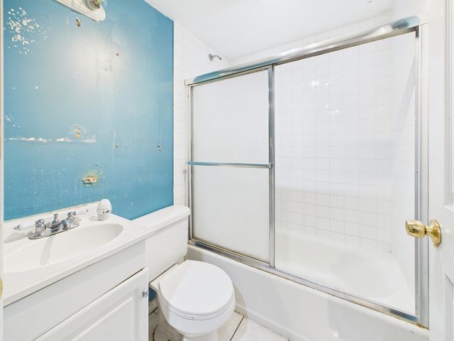 2933 W Wilcox Street, Chicago, IL 60612