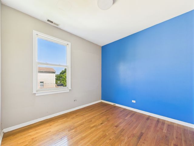 2933 W Wilcox Street, Chicago, IL 60612