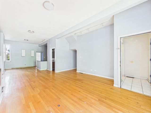 2933 W Wilcox Street, Chicago, IL 60612