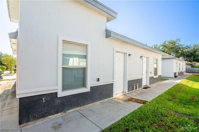 422 W Chavez W Street, Edinburg, TX 78541