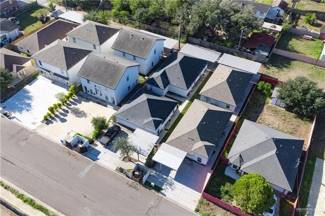 422 W Chavez W Street, Edinburg, TX 78541
