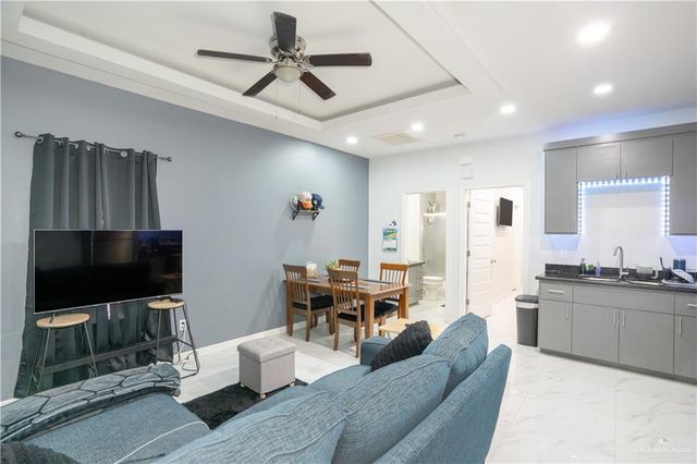 422 W Chavez W Street, Edinburg, TX 78541