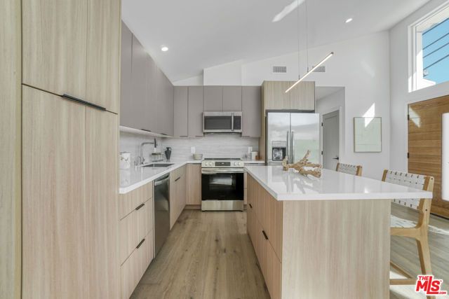 11959 W Juniette Street, Culver City, CA 90230