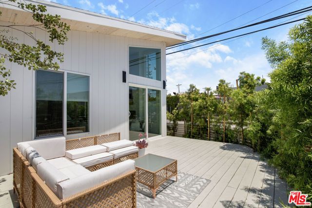 11959 W Juniette Street, Culver City, CA 90230