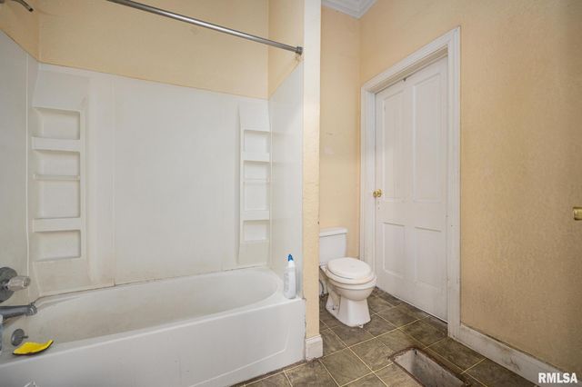 318 WASHINGTON Street, Pekin, IL 61554