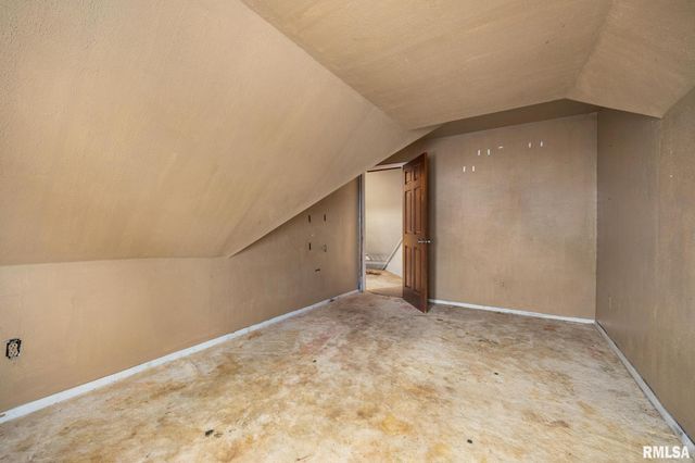 318 WASHINGTON Street, Pekin, IL 61554