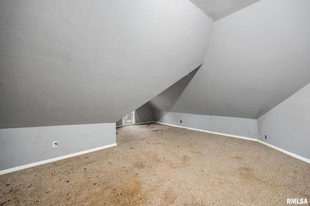 318 WASHINGTON Street, Pekin, IL 61554