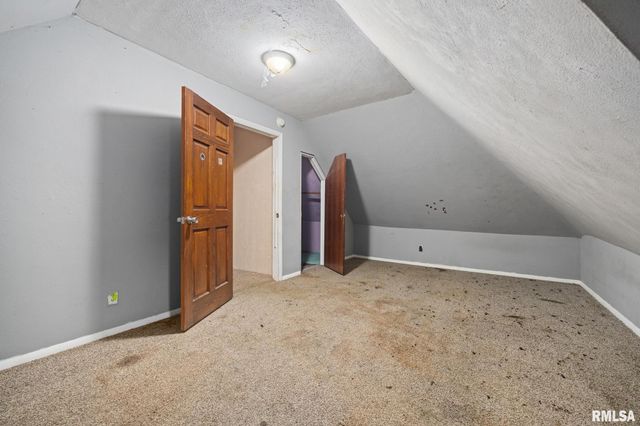 318 WASHINGTON Street, Pekin, IL 61554