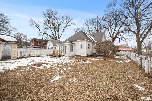 318 WASHINGTON Street, Pekin, IL 61554