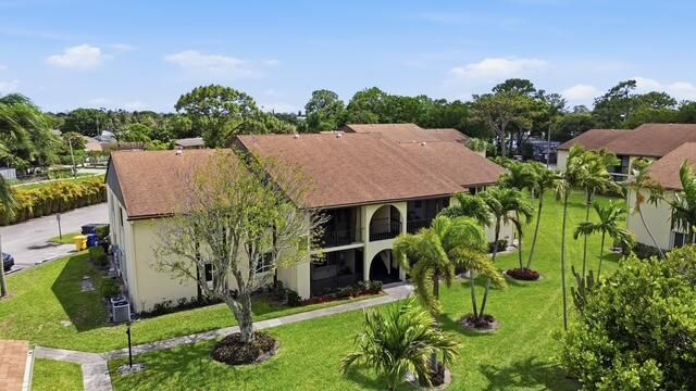 3561 NW Tall Pine Way NW C2, Greenacres, FL 33463