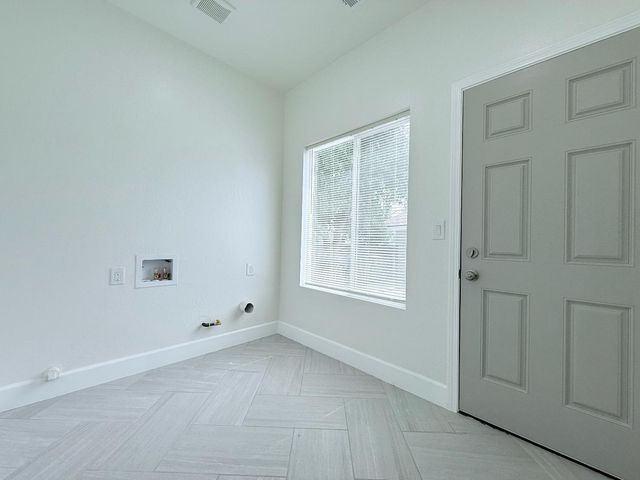 242 Fresno Street, Fresno, CA 93706