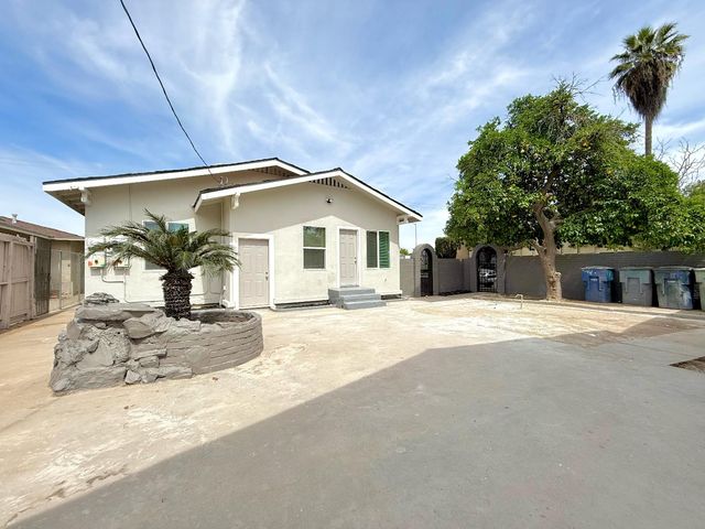 242 Fresno Street, Fresno, CA 93706