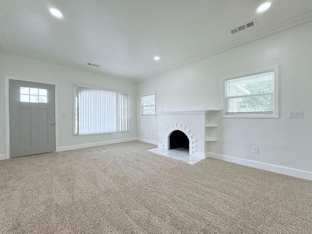 242 Fresno Street, Fresno, CA 93706