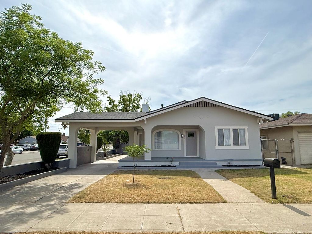 242 Fresno Street, Fresno, CA 93706