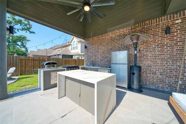 17107 Nulakeast Court, Houston, TX 77044