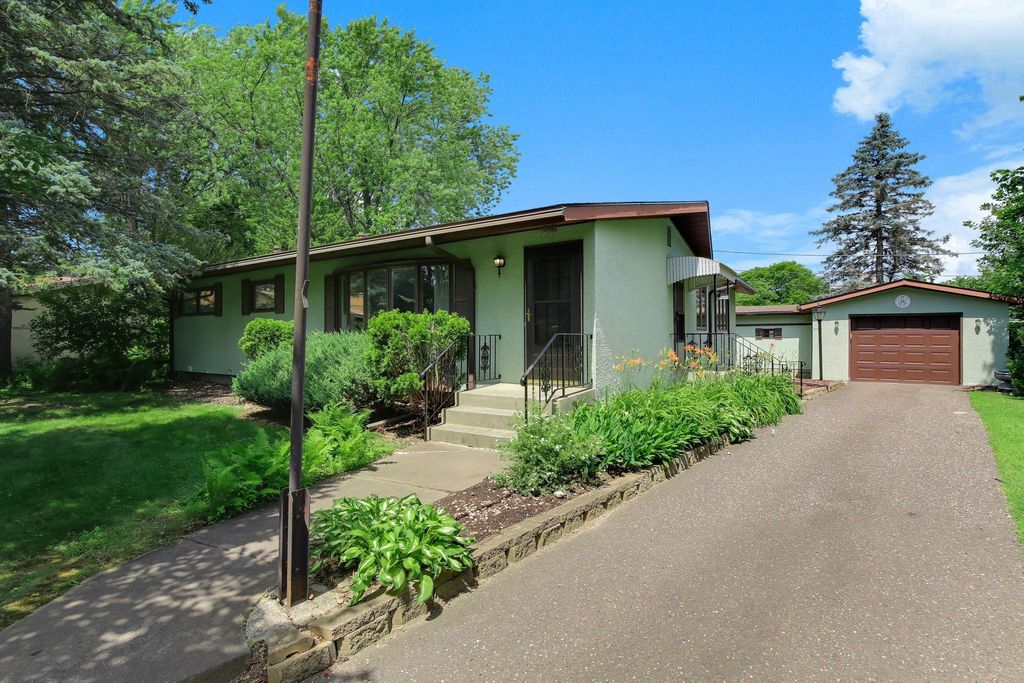 2481 Helen Court, North Saint Paul, MN 55109